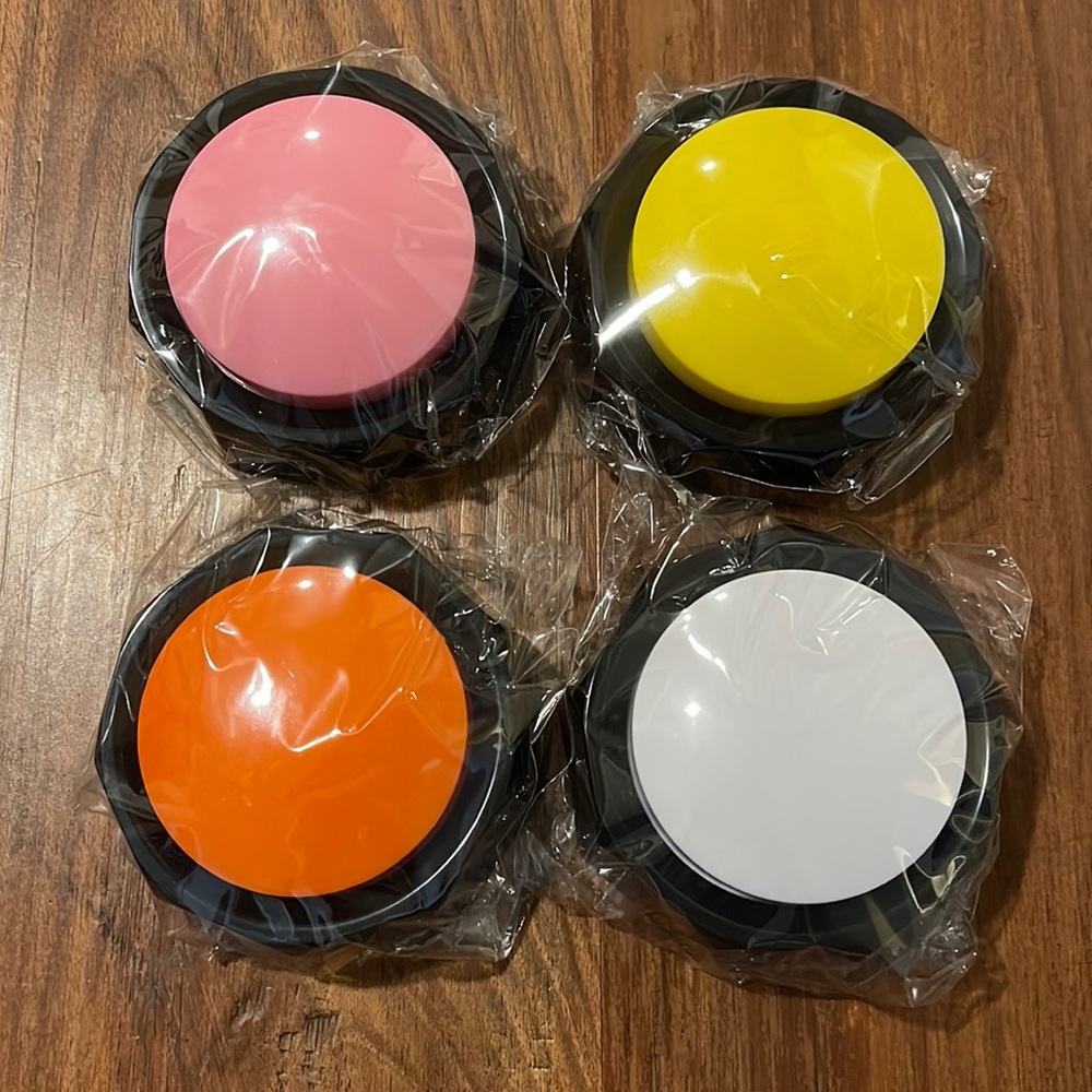 🐶 NWOT Dog training buttons